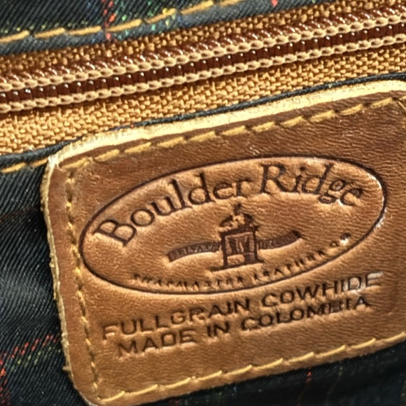 Boulder Ridge briefcase - Picture 4 of 6